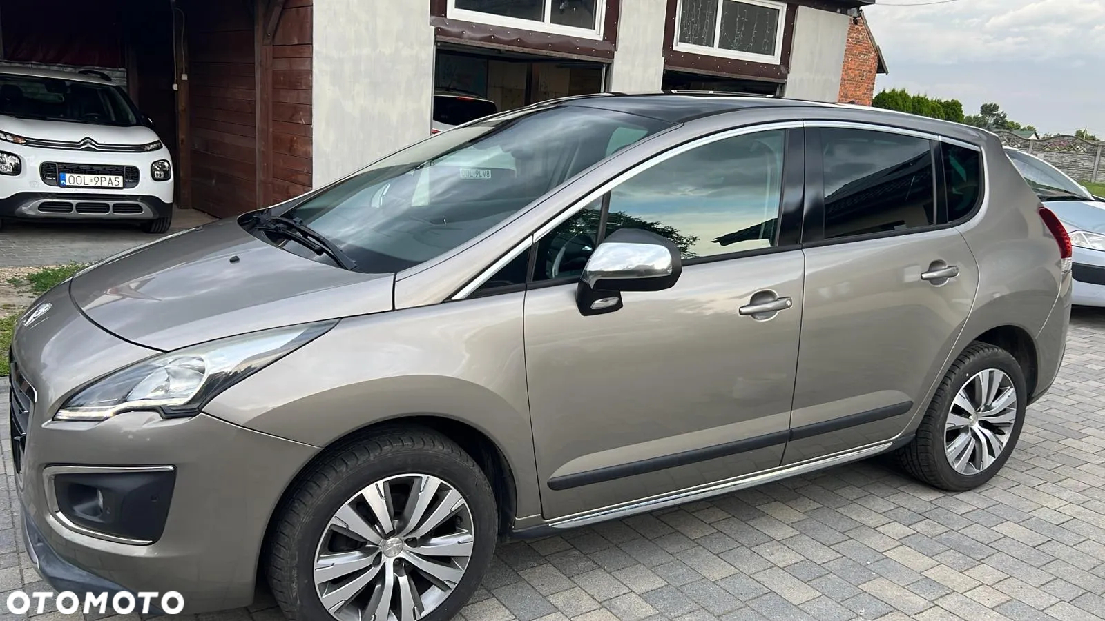 Peugeot 3008 1.2 PureTech Allure Pack S&S - 4