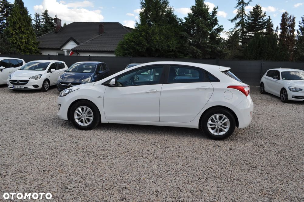 Hyundai i30 1.4 Fifa World Cup Edition - 9