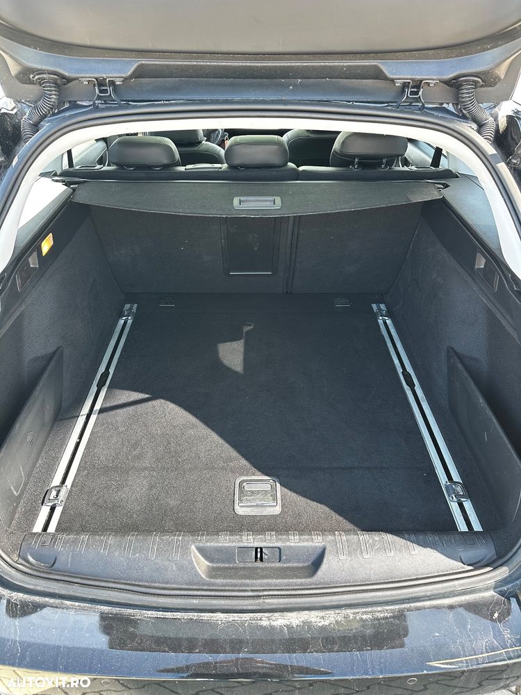 Peugeot 308 1.2 L PureTech Turbo Allure - 6