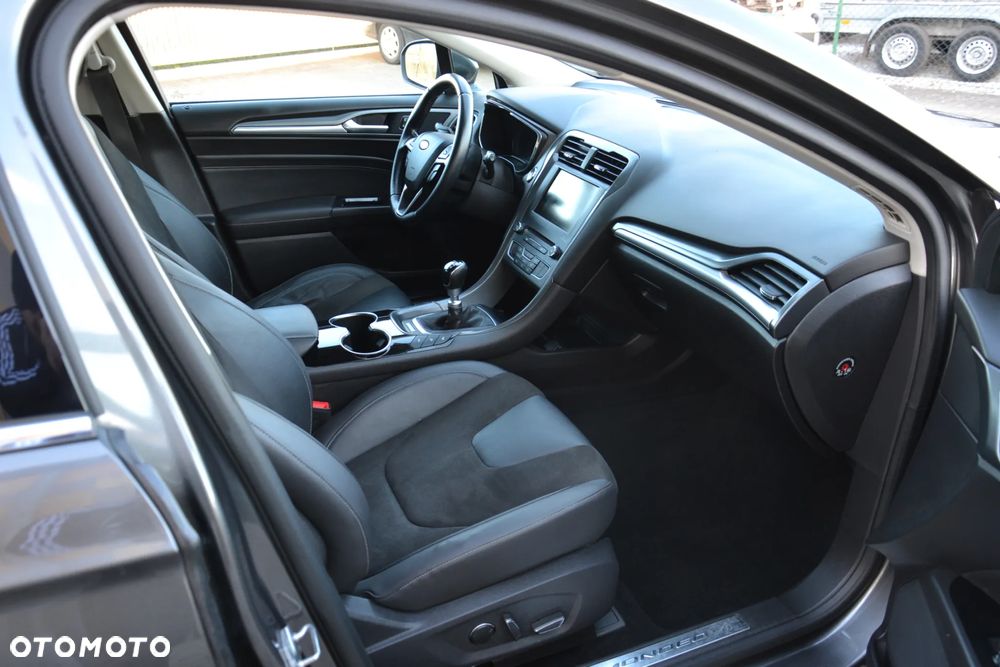 Ford Mondeo 2.0 TDCi STart-Stopp Titanium - 29