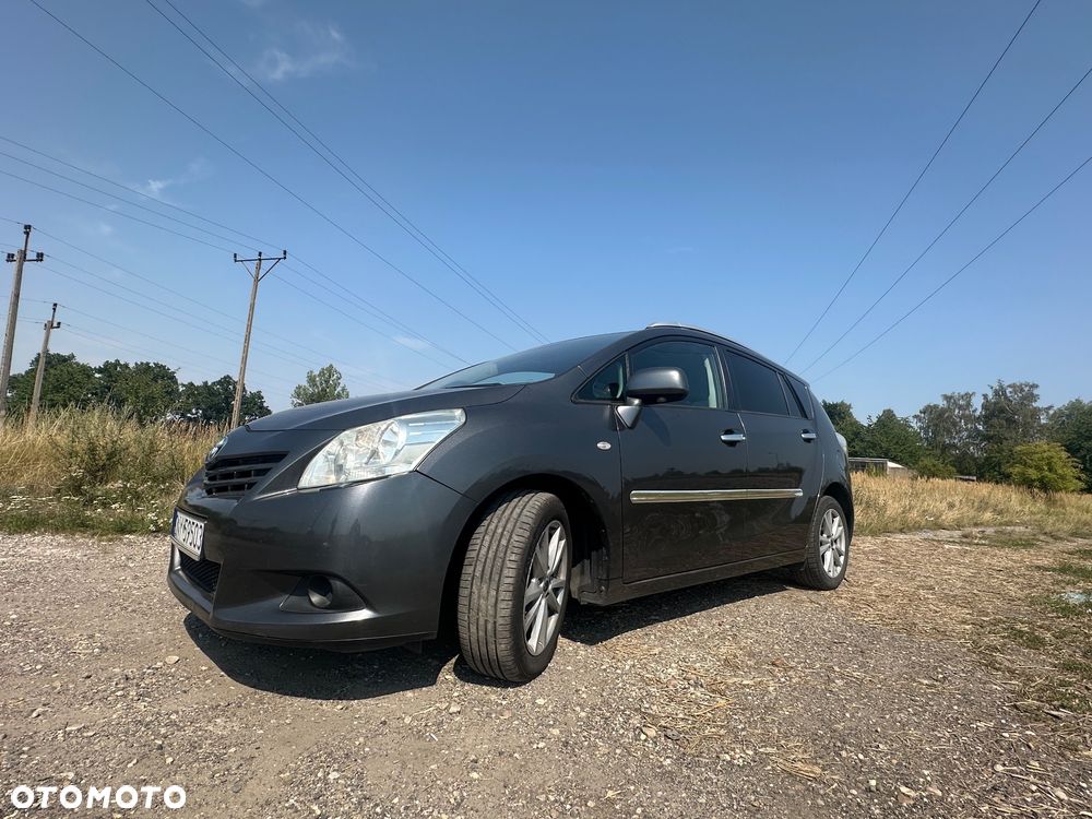 Toyota Verso 1.6 - 9