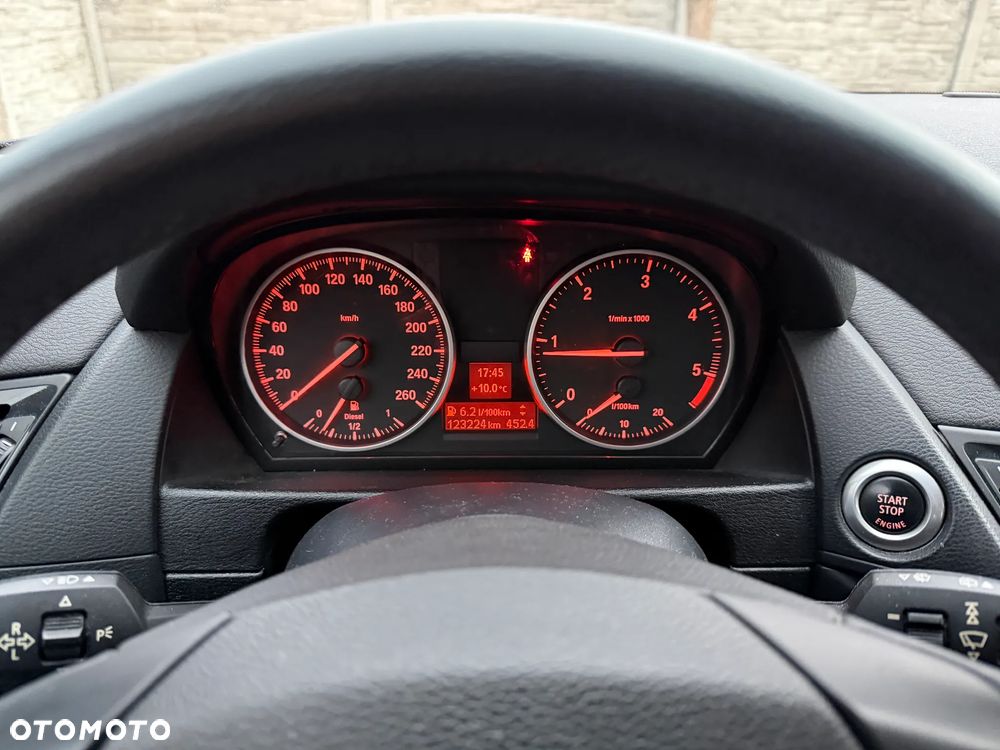 BMW X1 sDrive16d - 6