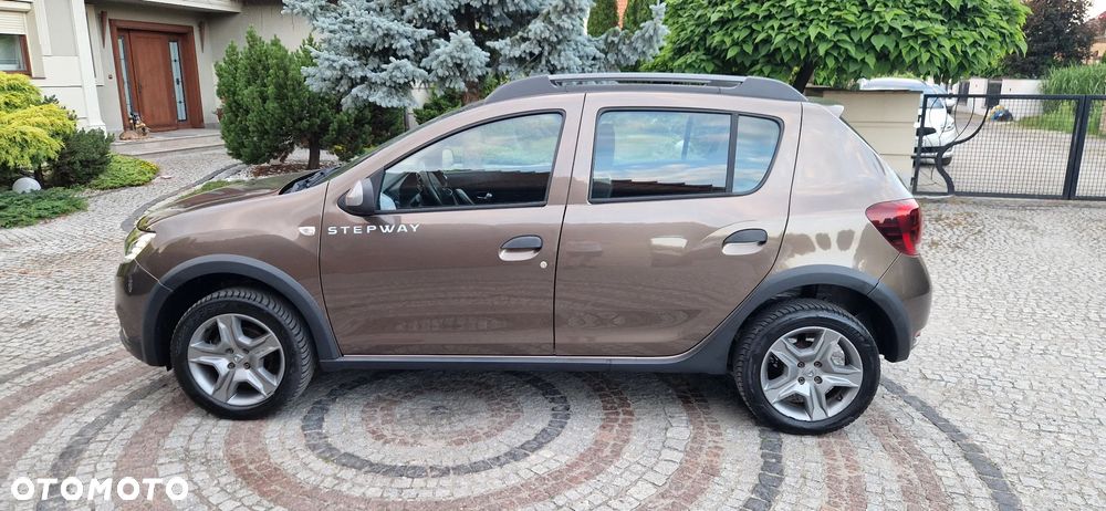 Dacia Sandero 0.9 TCe SL Celebration - 7