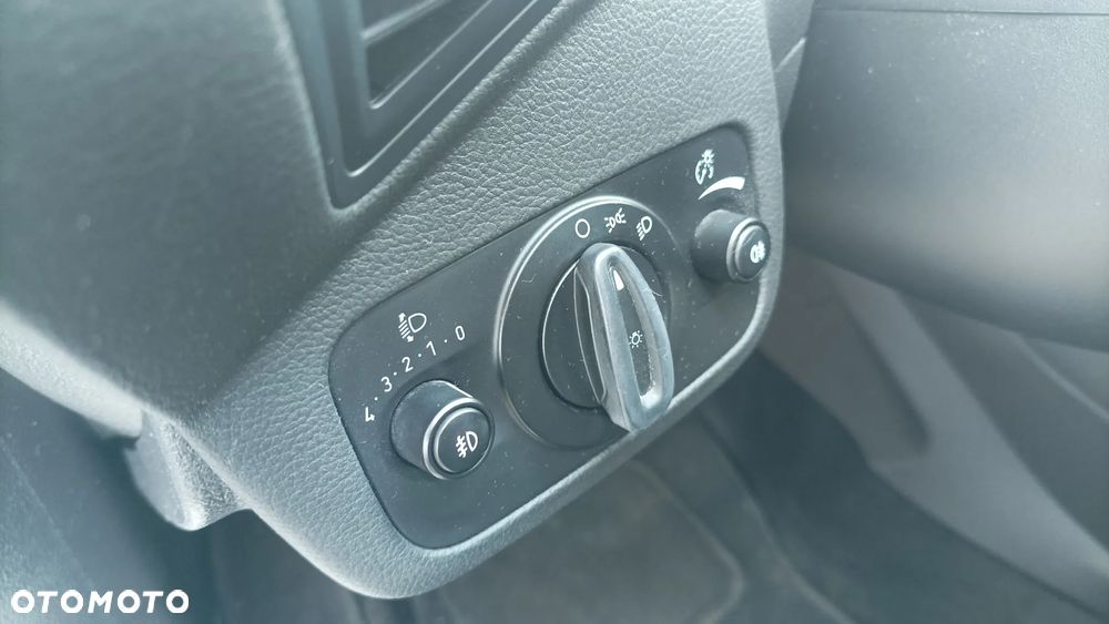 Ford Kuga 2.0 TDCi FWD Titanium - 12