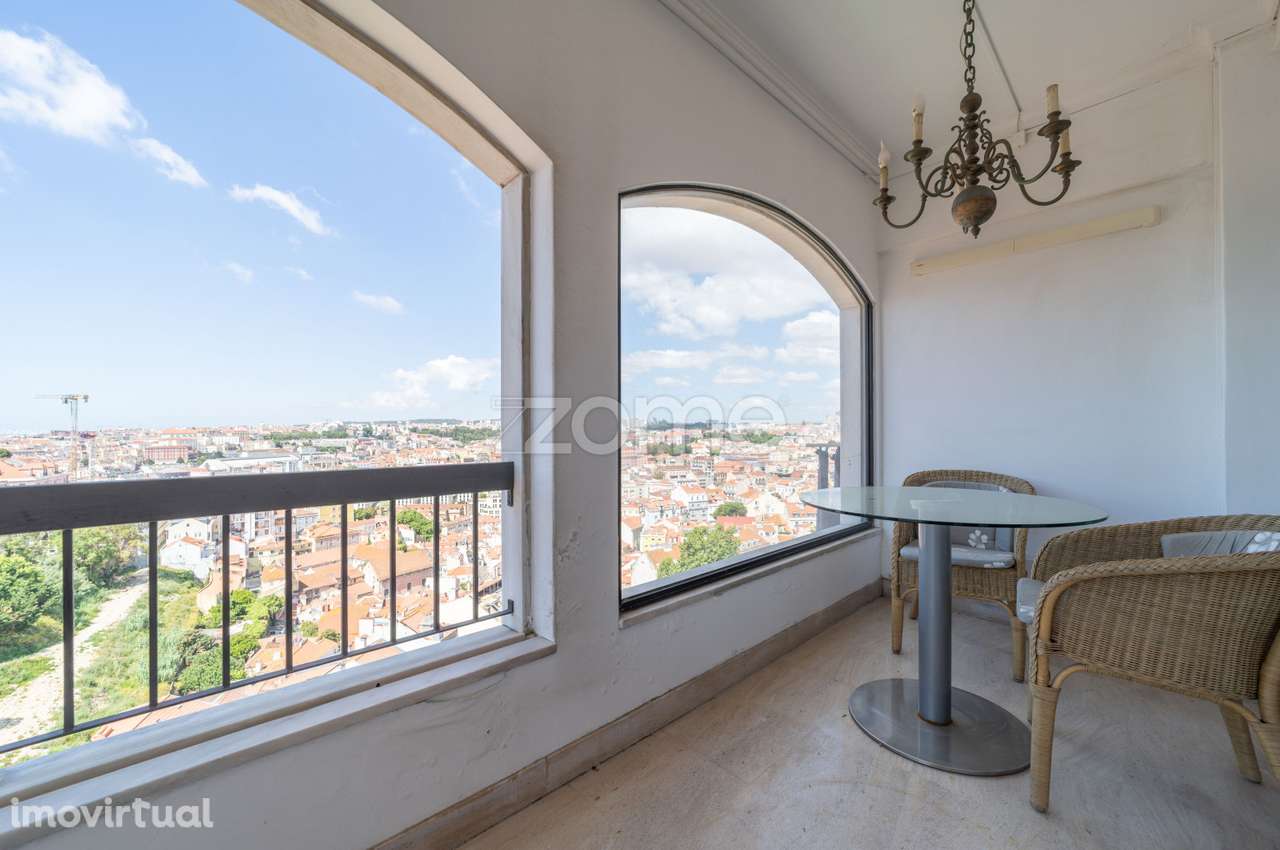 T2 com Vista Panorâmica sobre Lisboa | Graça - Grande imagem: 5/36