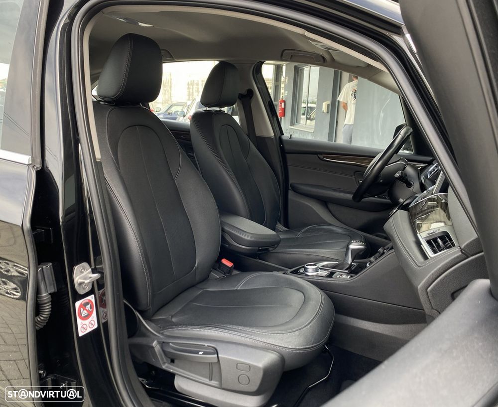 BMW 216 Active Tourer d Line Luxury Auto - 6
