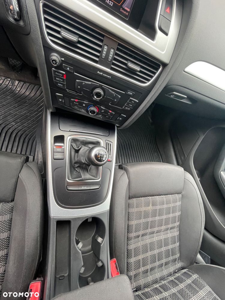 Audi A4 Avant 2.0 TDI DPF Ambiente - 17