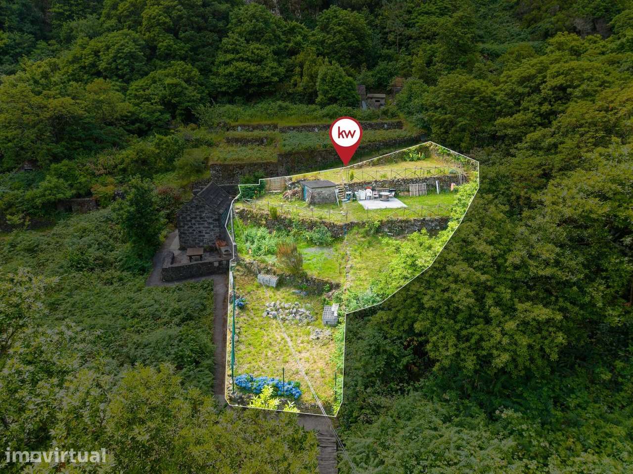 TERRENO COM PROJETO APROVADO - Grande imagem: 2/30
