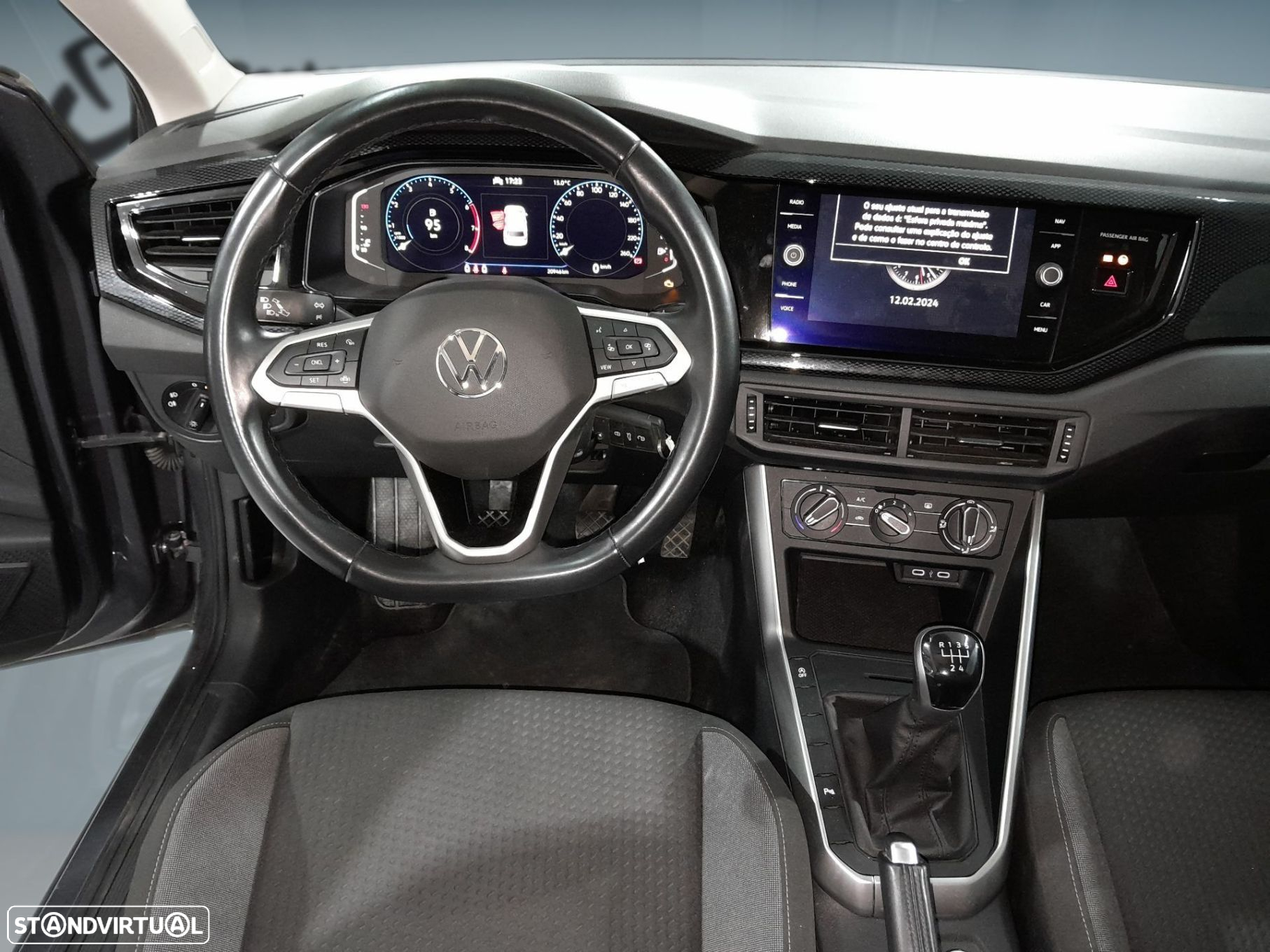 VW Polo 1.0 TSI Urban - 11