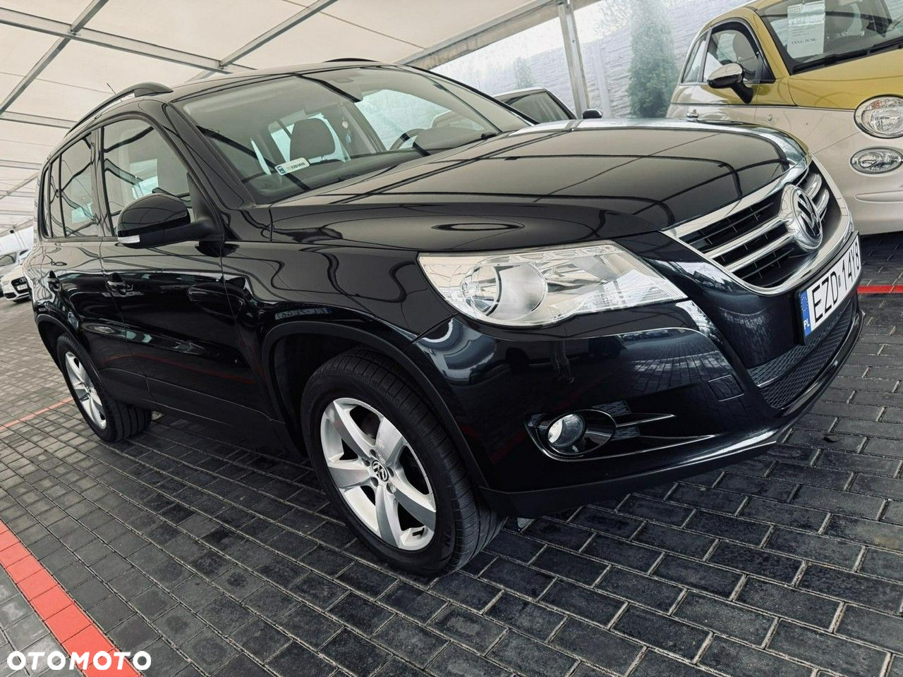 Volkswagen Tiguan - 11