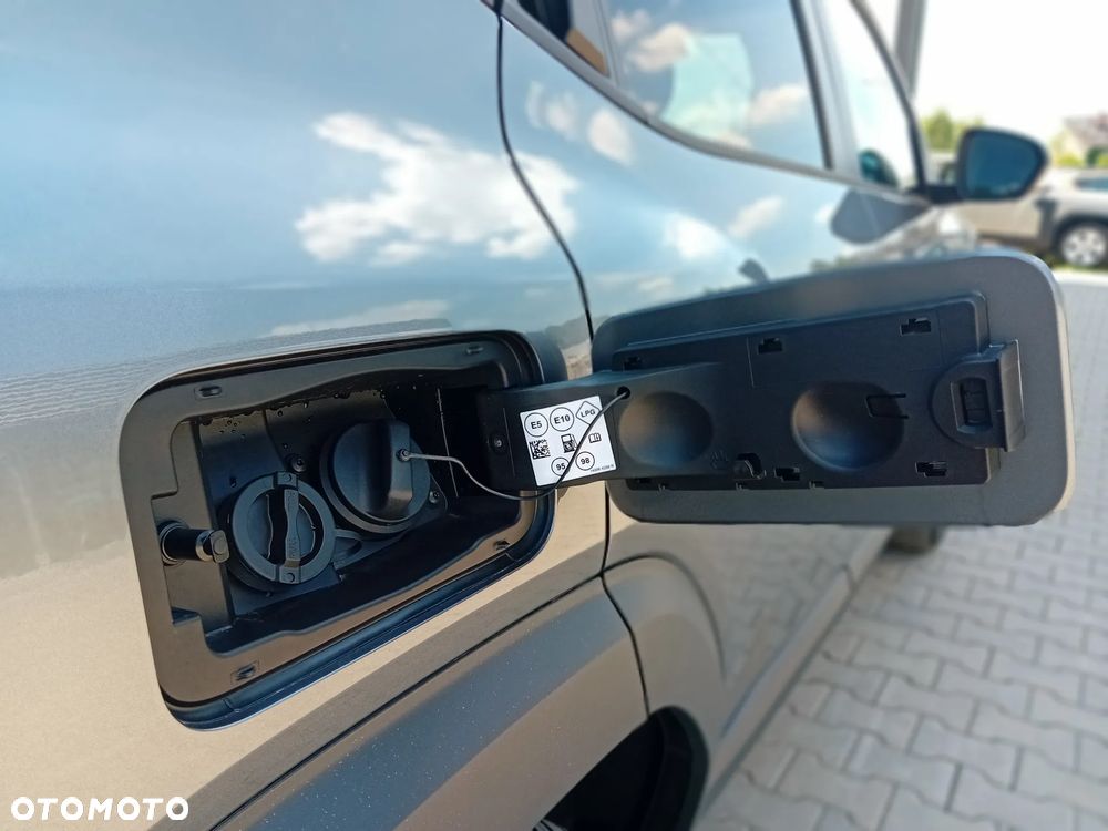Dacia Duster 1.2 TCe Hybrid-G 150 Journey 4x4 - 24