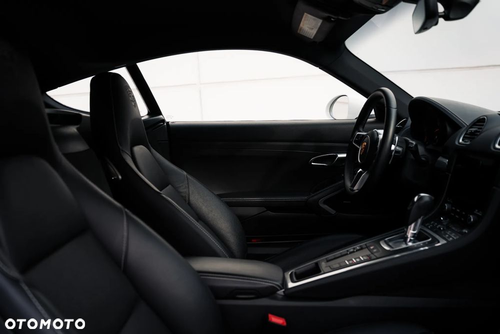 Porsche 718 Cayman GPF Style Edition PDK - 24