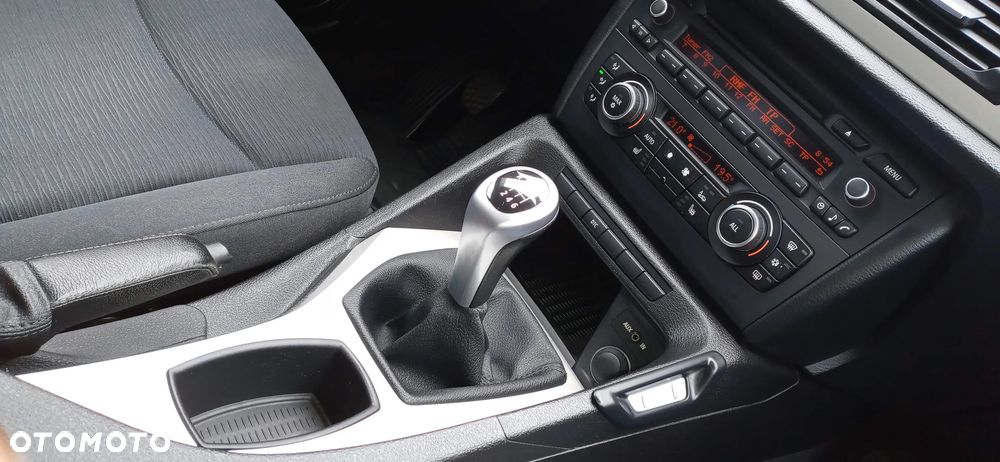 BMW X1 sDrive18i xLine - 38