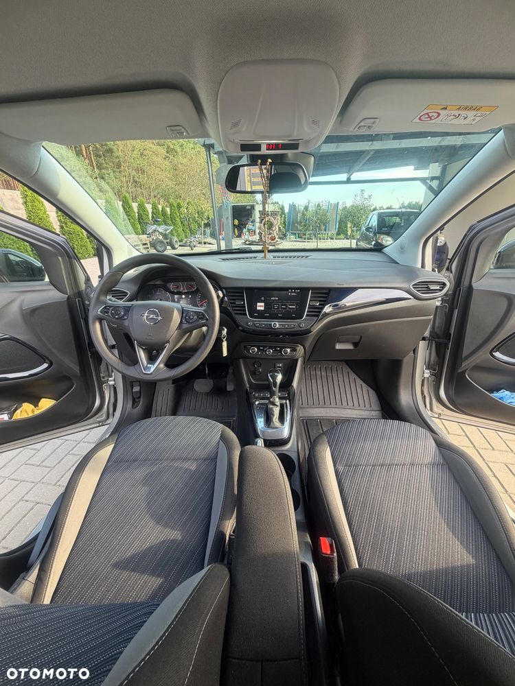 Opel Crossland X - 17