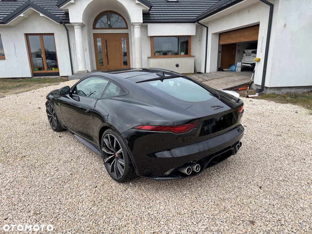 Jaguar F-Type R AWD - 4