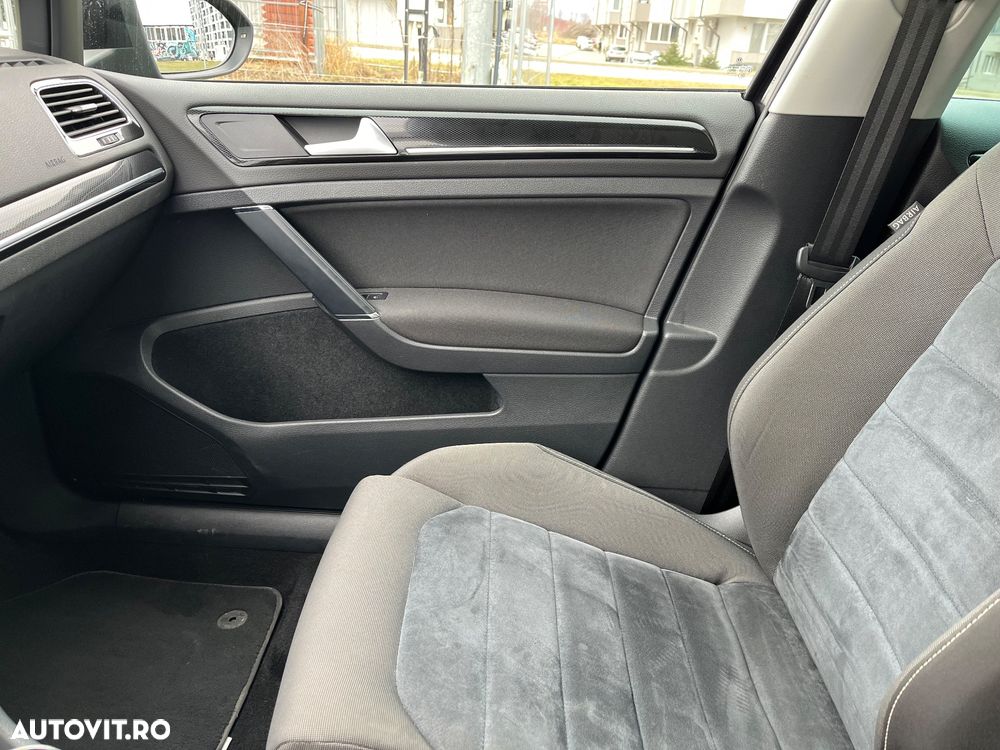 Volkswagen Golf 1.4 TSI BMT Highline - 11