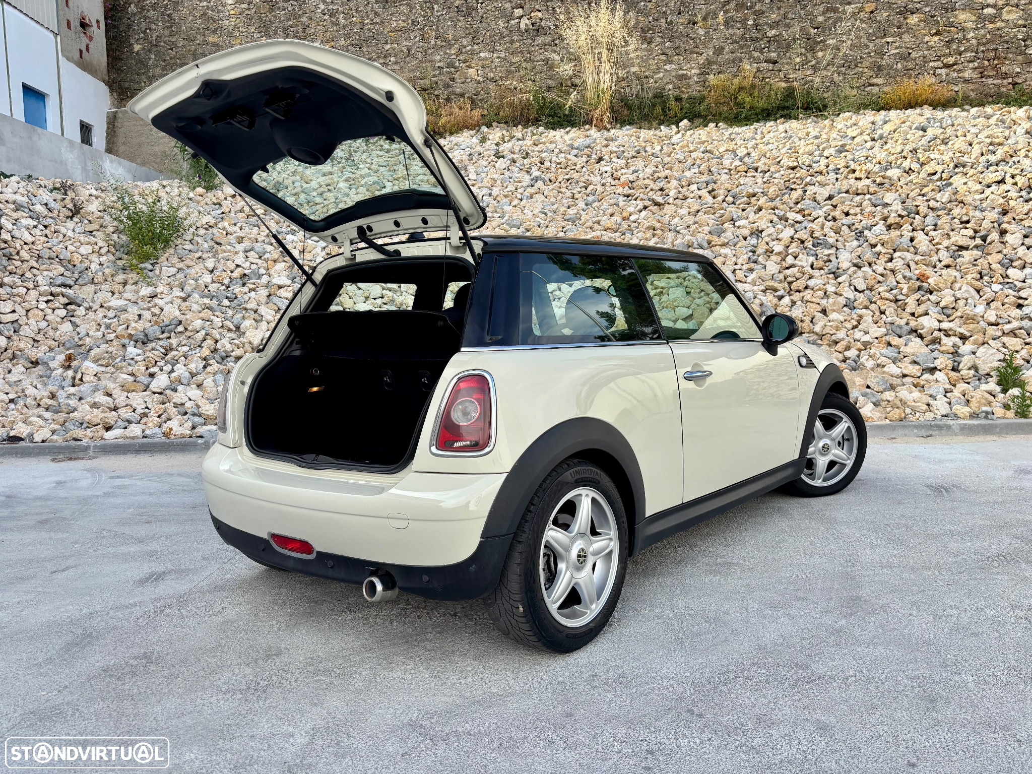 MINI 3 Portas Cooper D - 19