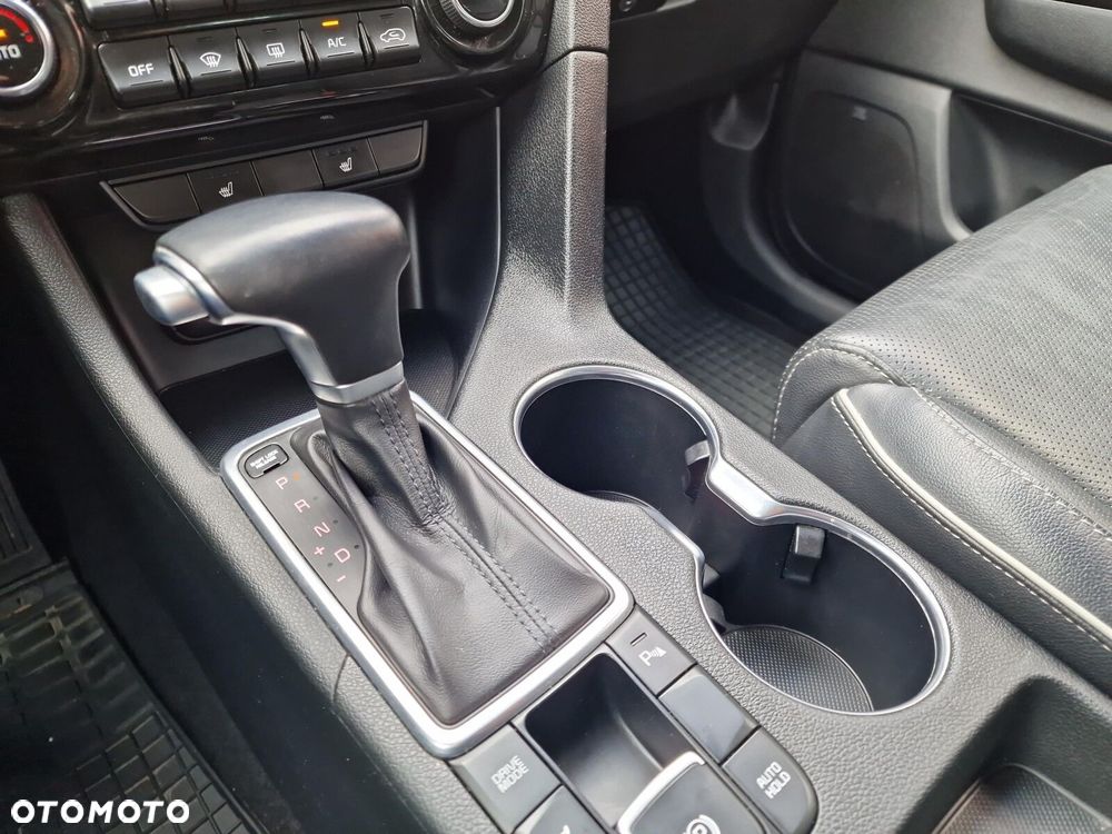 Kia Sportage 1.6 T-GDI L Business Line 4WD DCT - 24