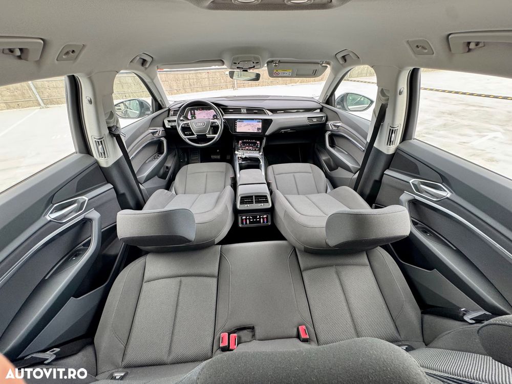 Audi e-tron 55 quattro advanced - 9