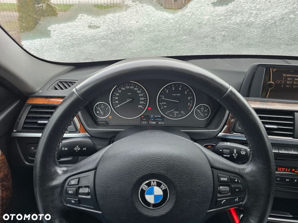 BMW Seria 3 328i xDrive Sport-Aut Modern Line - 10