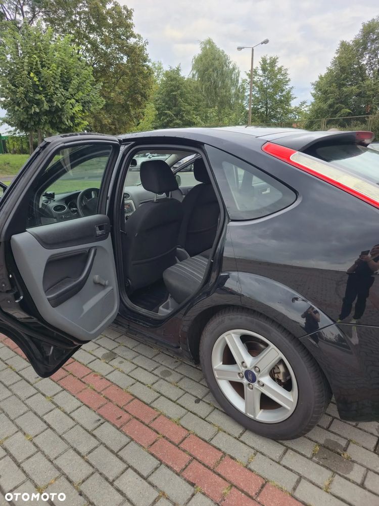Ford Focus 1.6 FX Silver - 32