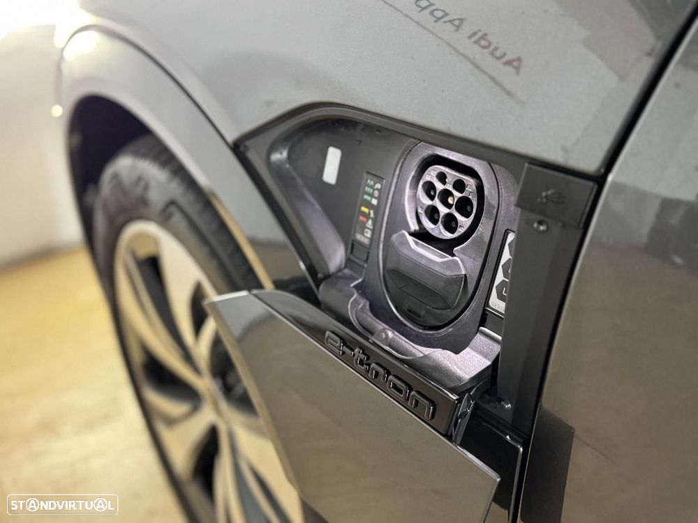 Audi Q8 e-Tron Sportback 50 quattro S line - 8