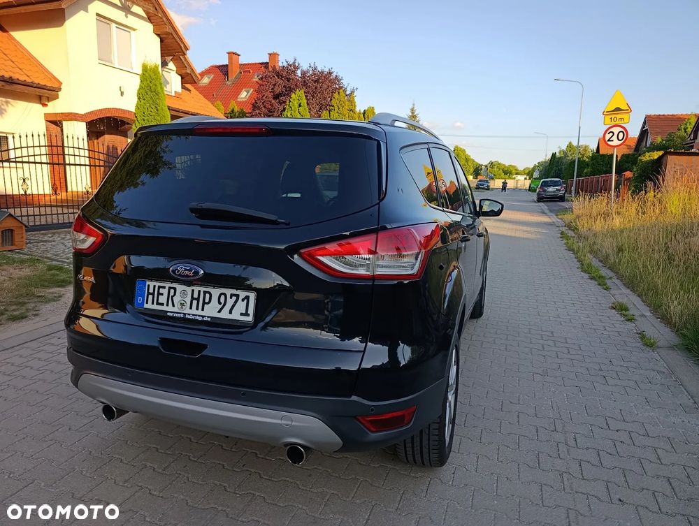 Ford Kuga 2.0 TDCi 2x4 Titanium - 13