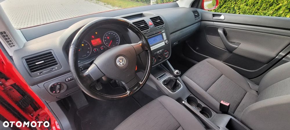 Volkswagen Golf - 11