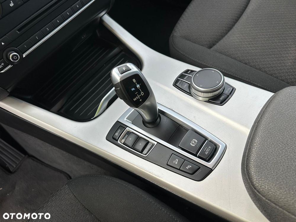 BMW X3 xDrive20d - 11