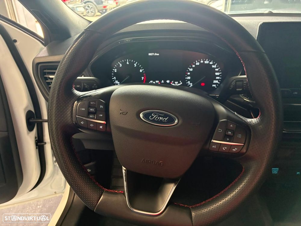 Ford Focus 1.0 EcoBoost ST-Line - 18