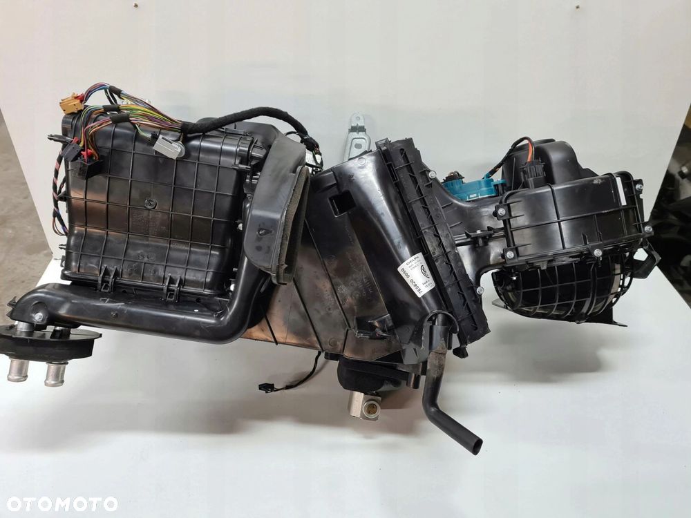 VW T5 LIFT MULTIVAN nagrzewnica dmuchawa przód 7E5820005Q - 3