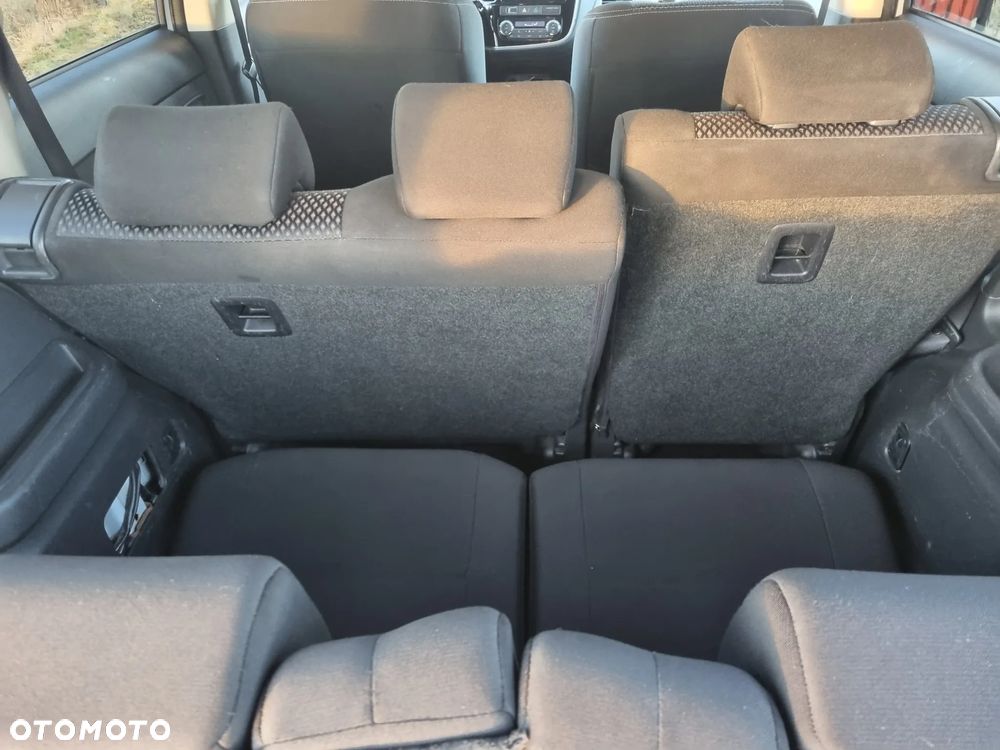 Mitsubishi Outlander 2.2 DID Intense + 4WD - 12