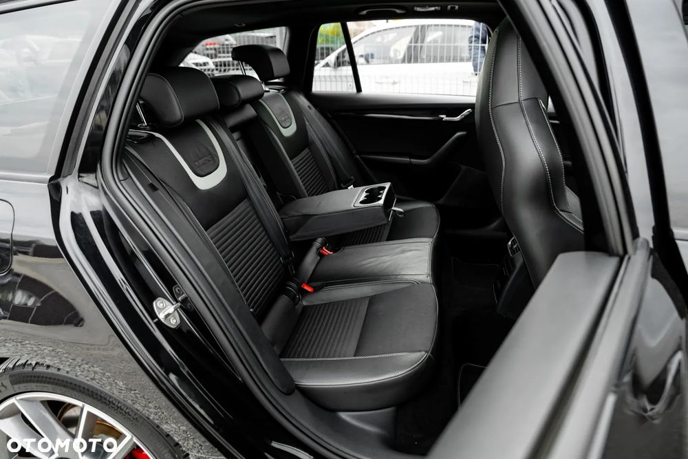 Skoda Octavia 2.0 TSI (Green tec) DSG RS - 21