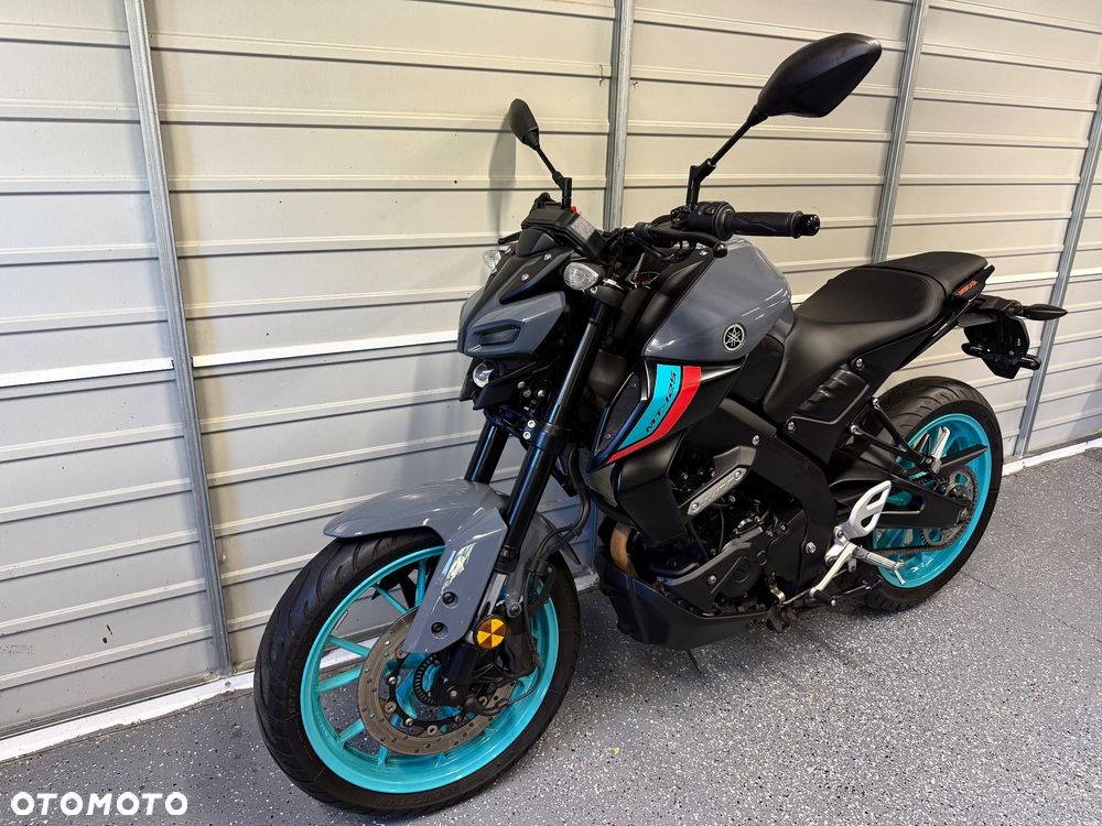 Yamaha MT - 7