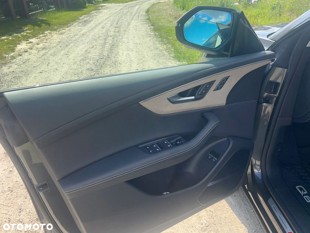 Audi Q8 55 TFSI e Quattro Tiptronic - 13