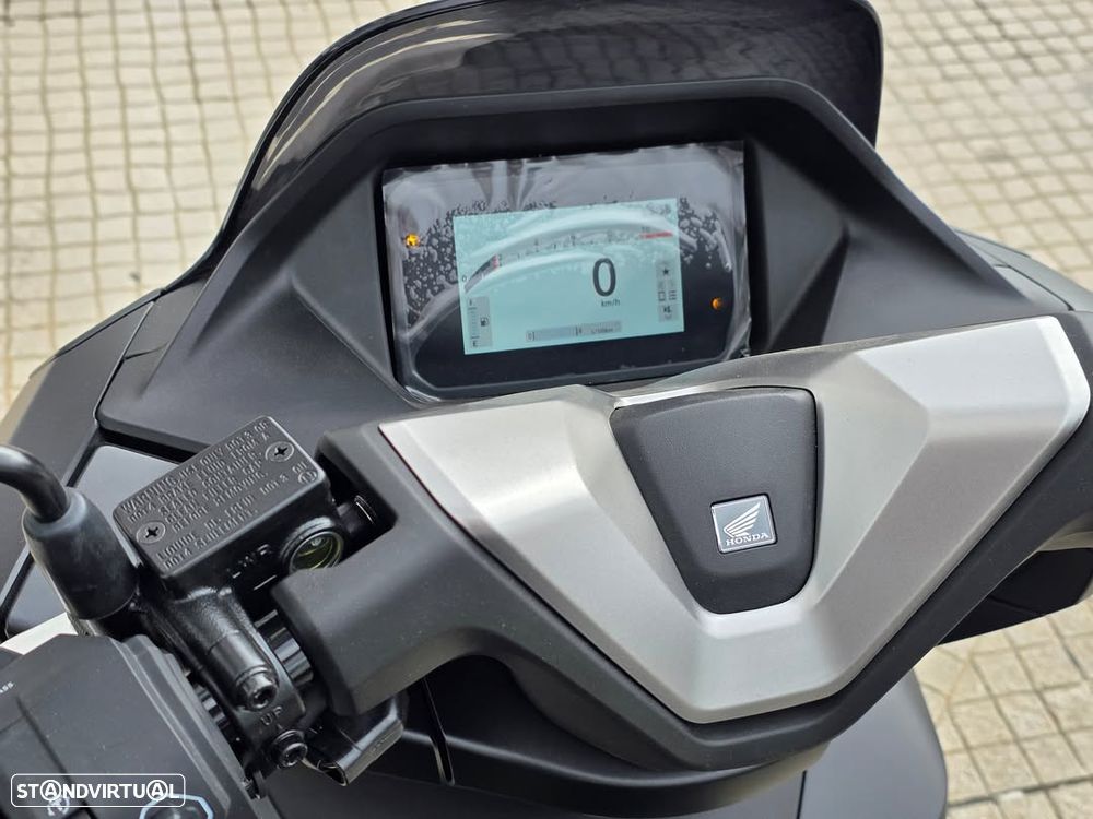 Honda PCX125 69€ mes - 6