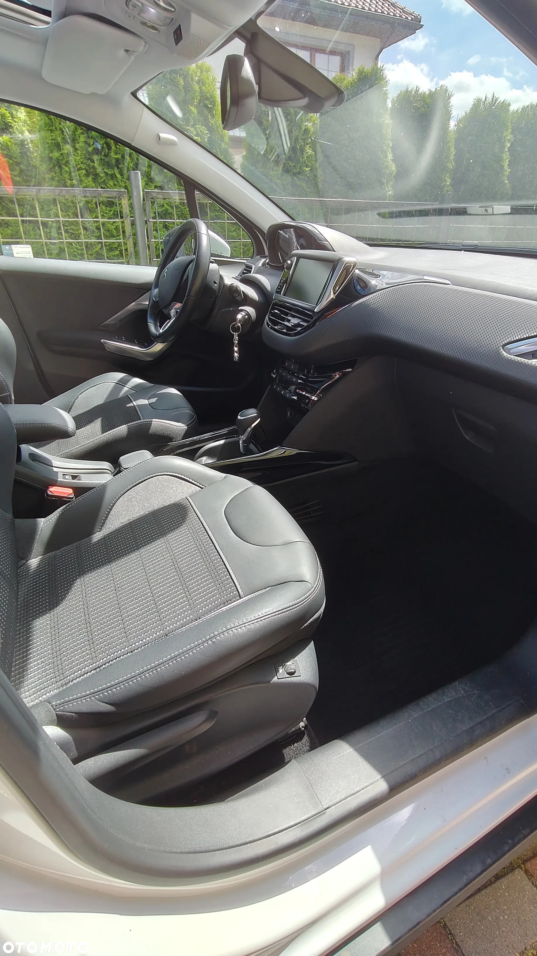 Peugeot 2008 - 7