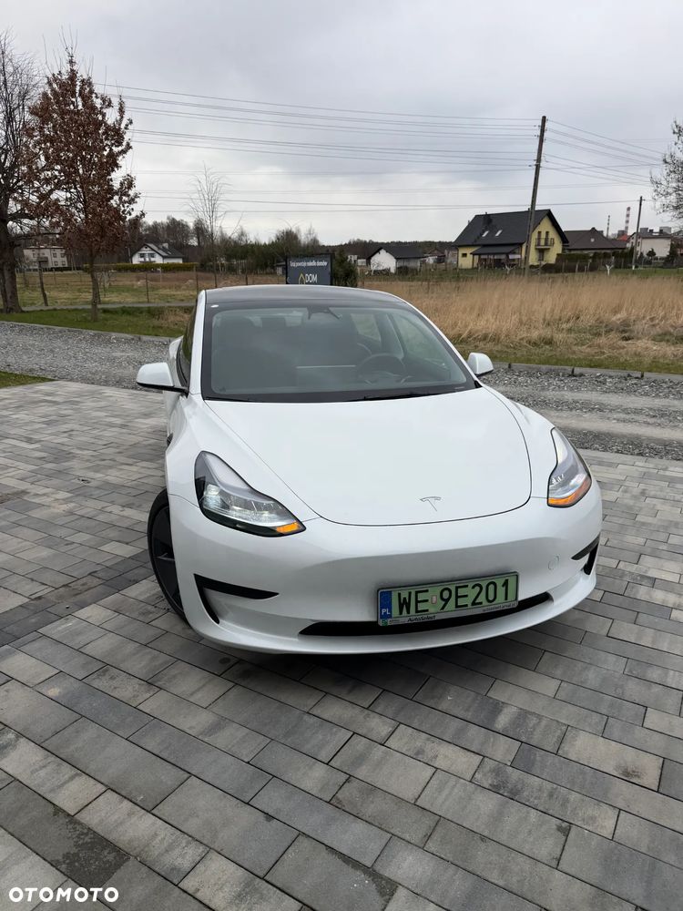 Tesla Model 3 Standard Hinterradantrieb - 1