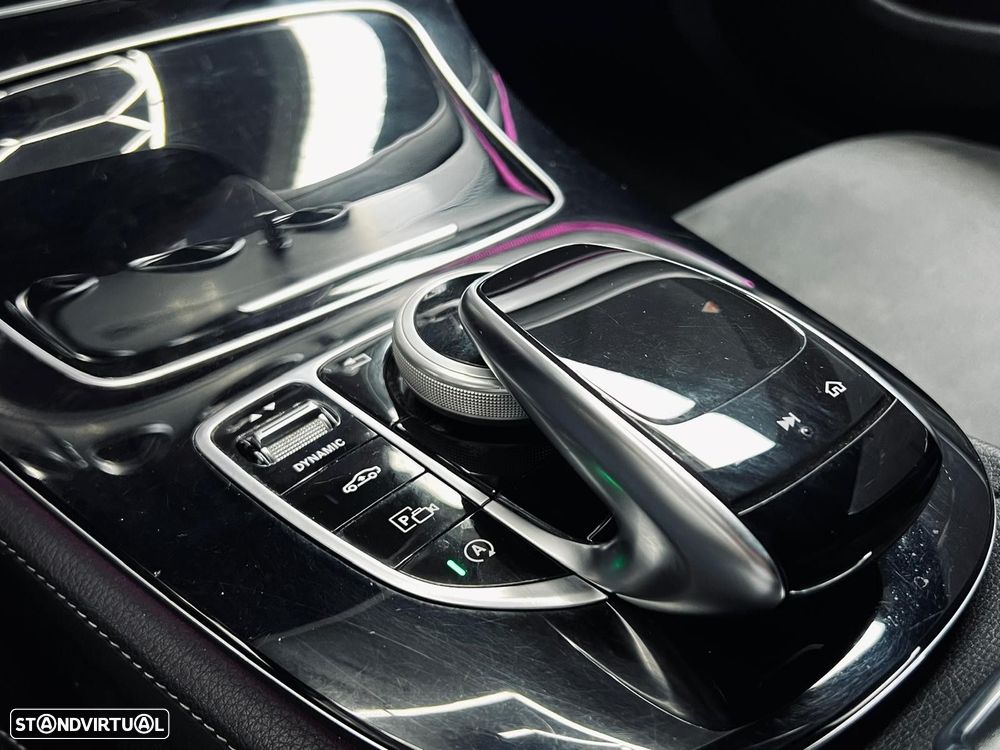 Mercedes-Benz E 220 d AMG Line - 34