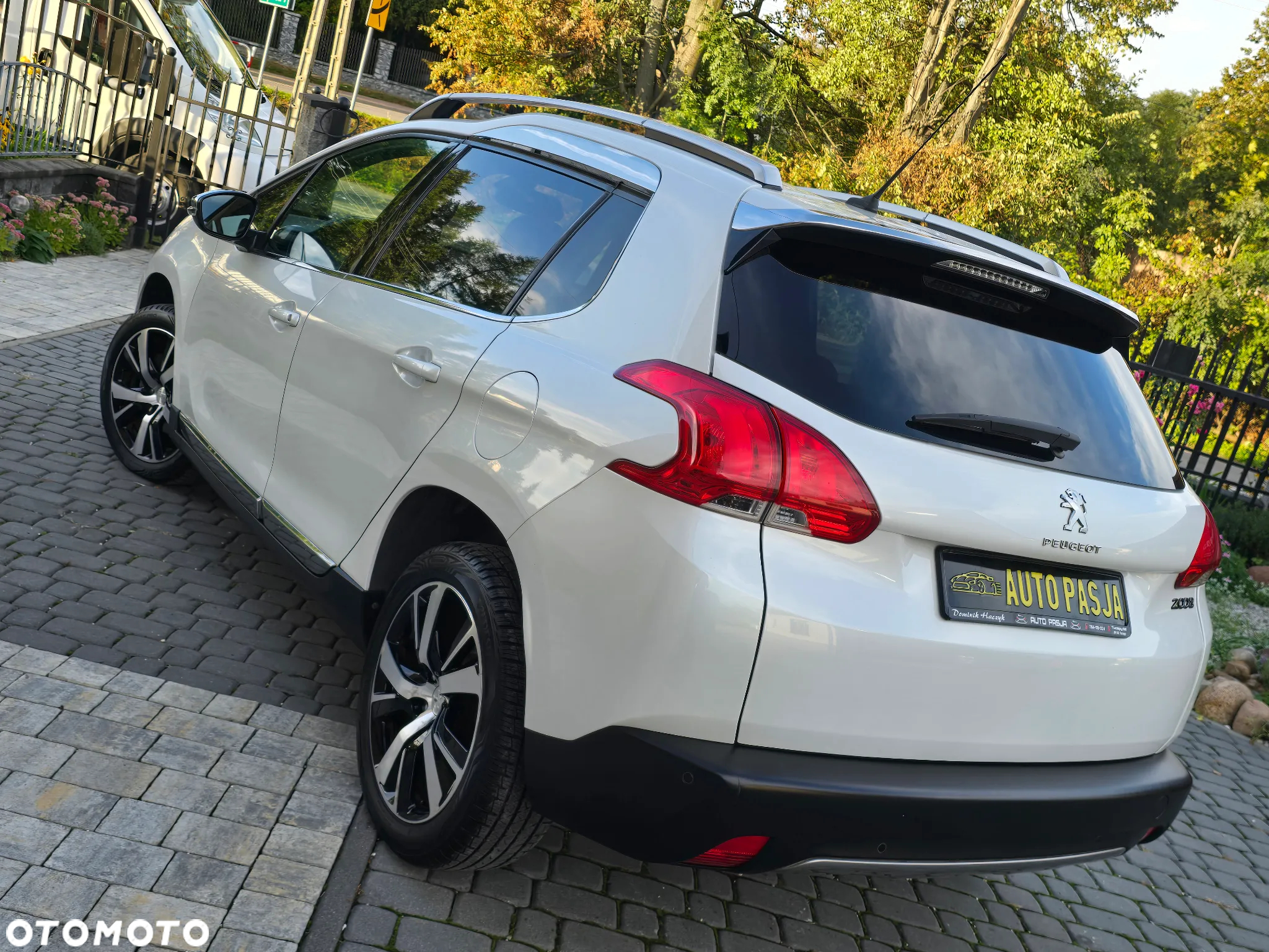 Peugeot 2008 1.6 VTi Allure - 12