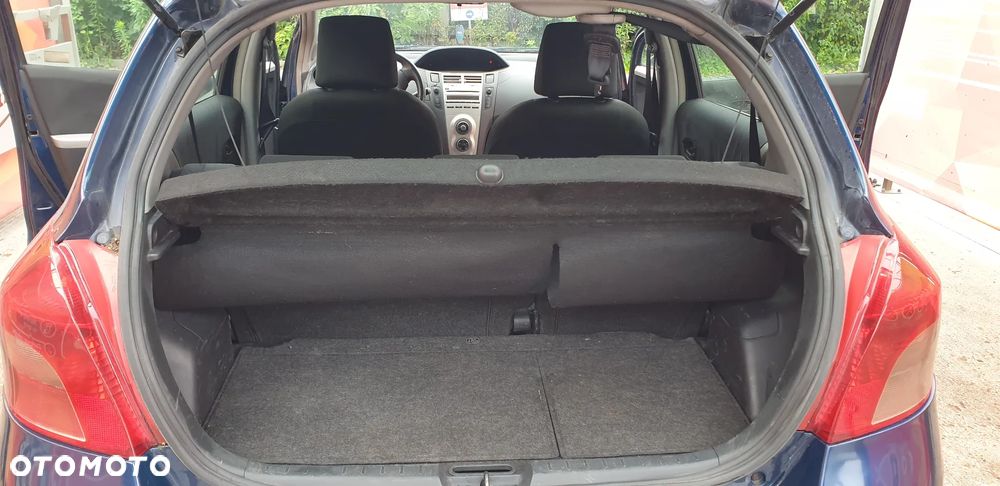Toyota Yaris - 4