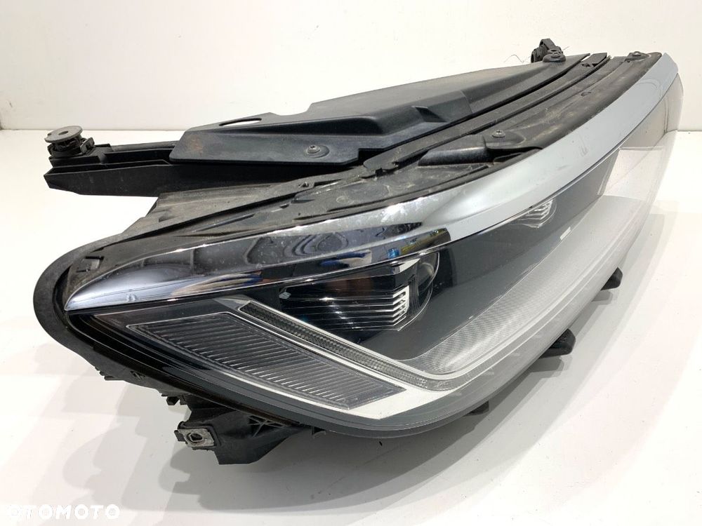 REFLEKTOR PRAWY PRZÓD LED  VW PASSAT B8 Variant (3G5, CB5) 2014 - 2022 2.0 TDI 110 kW [150 KM] olej - 2