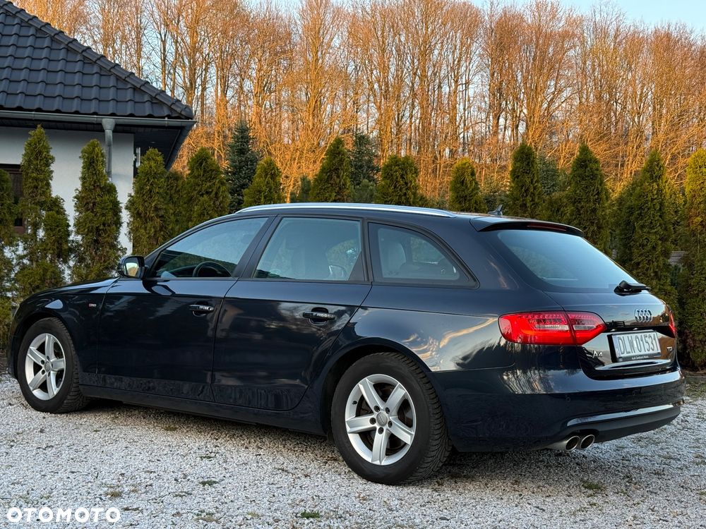 Audi A4 Avant 2.0 TDI DPF clean diesel multitronic S line Sportpaket - 20