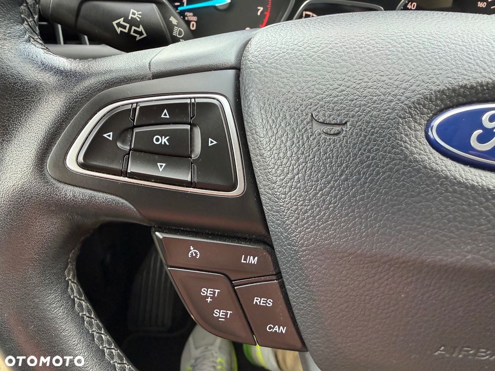 Ford Kuga 1.5 EcoBoost 2x4 Business Edition - 13