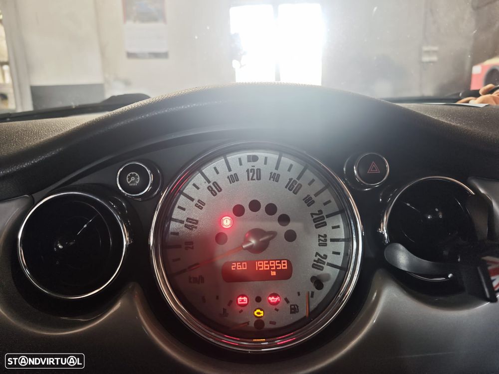 MINI 3 Portas One D - 9