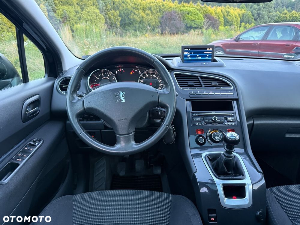 Peugeot 5008 155 THP Premium - 32