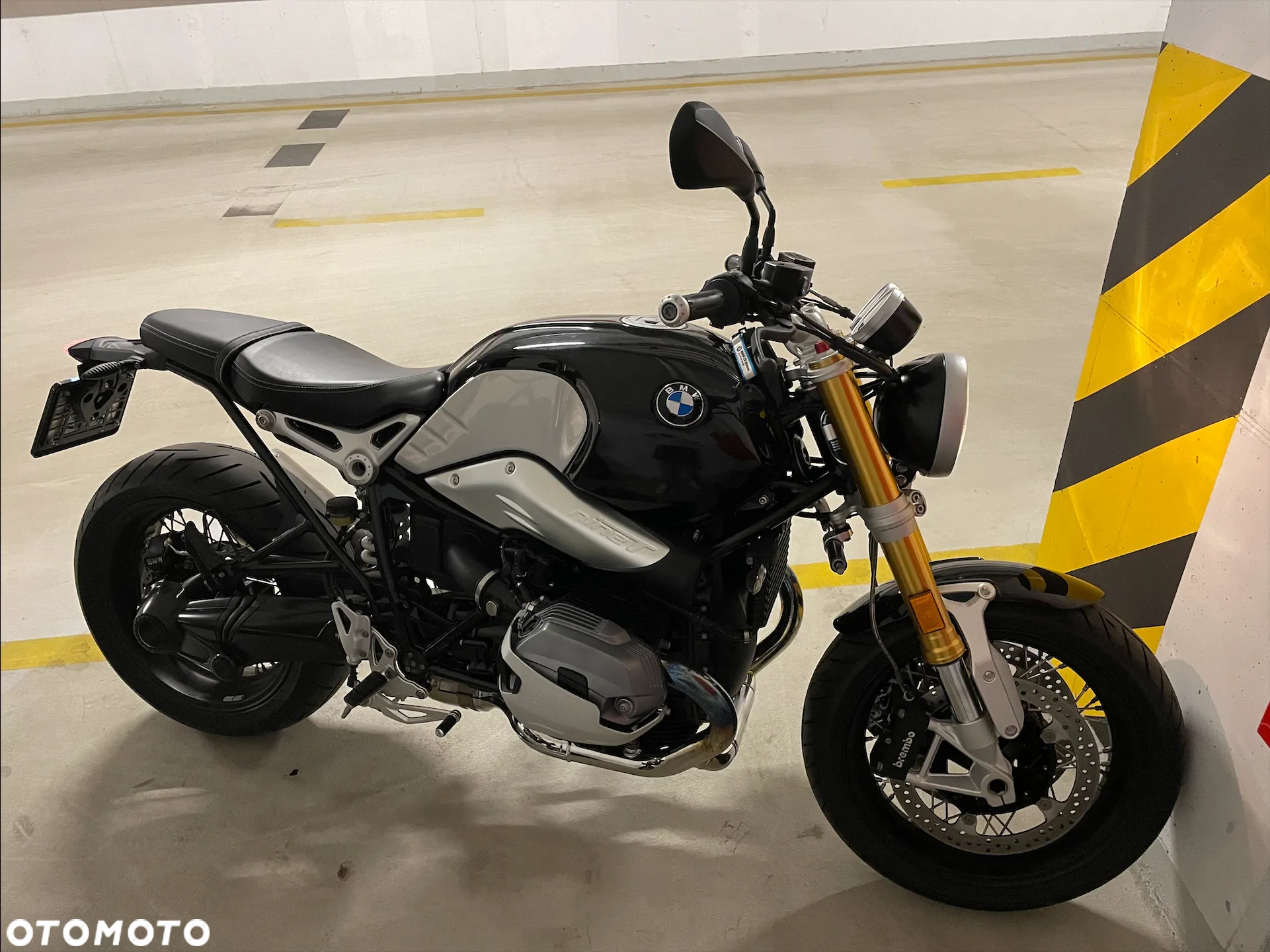 BMW R - 6