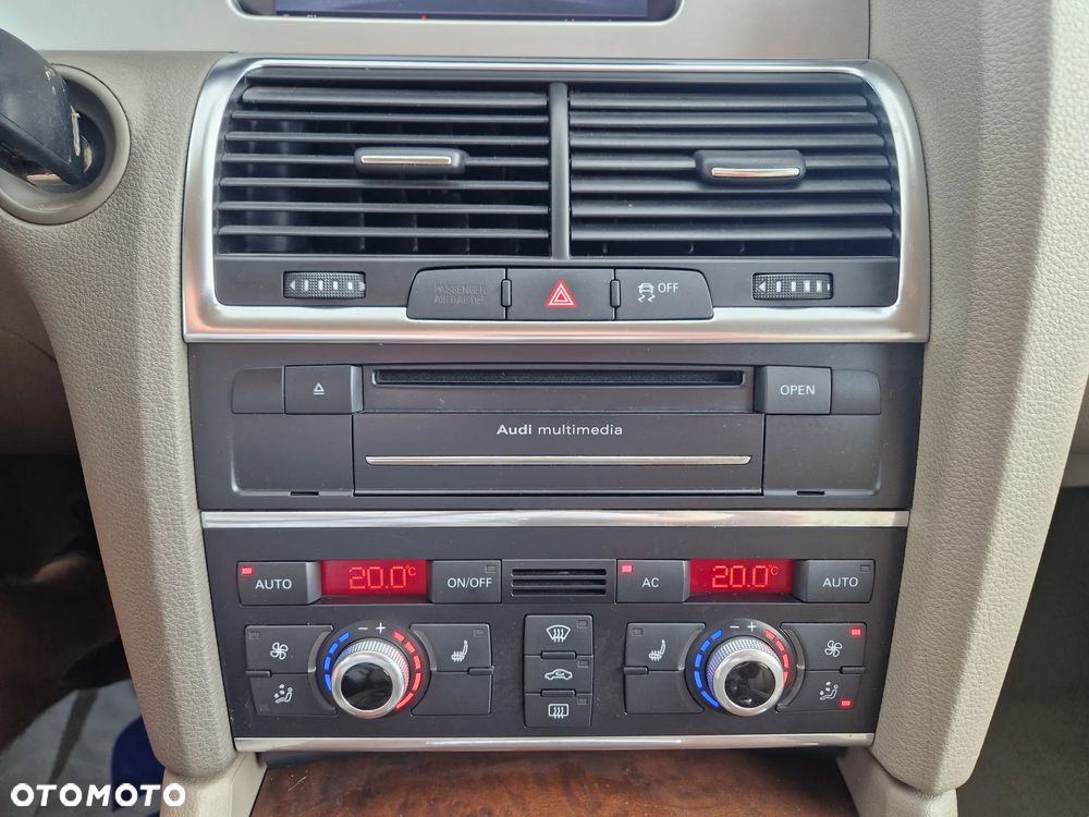 Audi Q7 3.0 TDI DPF Quattro Tiptronic - 23