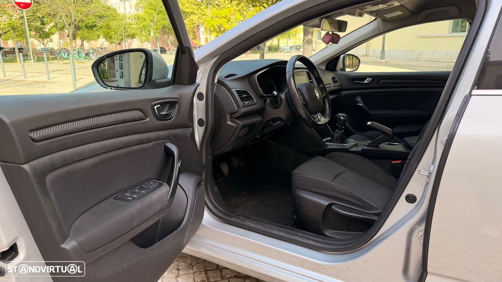 Renault Mégane Sport Tourer 1.5 dCi Zen - 11