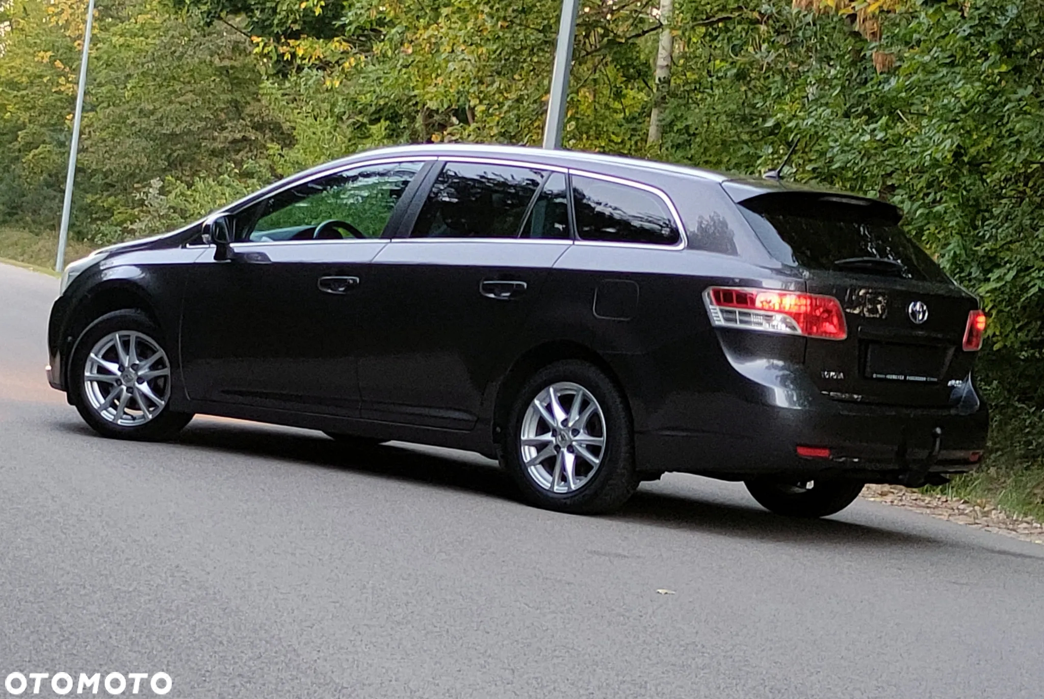 Toyota Avensis 1.8 Sol plus NAVI - 10